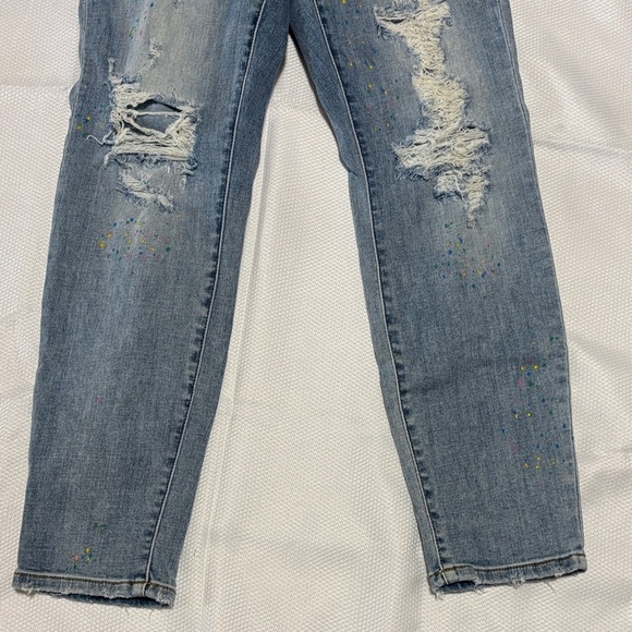 Judy Blue Light Wash Distressed Skinny Jeans - Picture 8 of 15